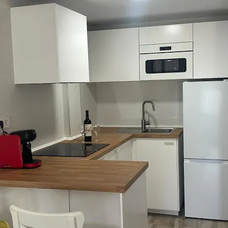 Lejlighed Carihuela Beachfront Retreat